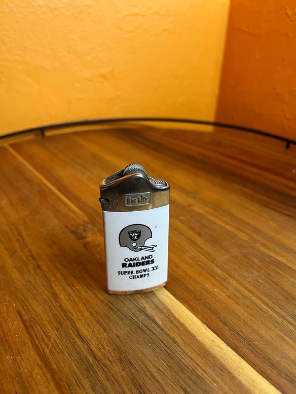 NONWORKING Oakland Raiders Super Bow XV Champions Lighter