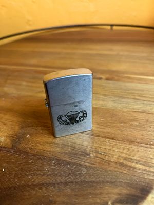 Vietnam Era US Air Force Basic Airborne Wings Military Flip Top Lighter