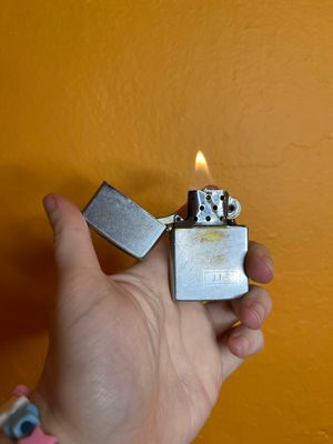 Customized ‘JIS’ Dragon Flip Top Lighter