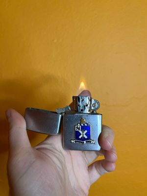 Queen’s Own Wellington Brand Military Flip Top Lighter