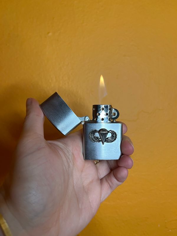 US Air Force Basic Airborne Crest Craft Flip Top Lighter