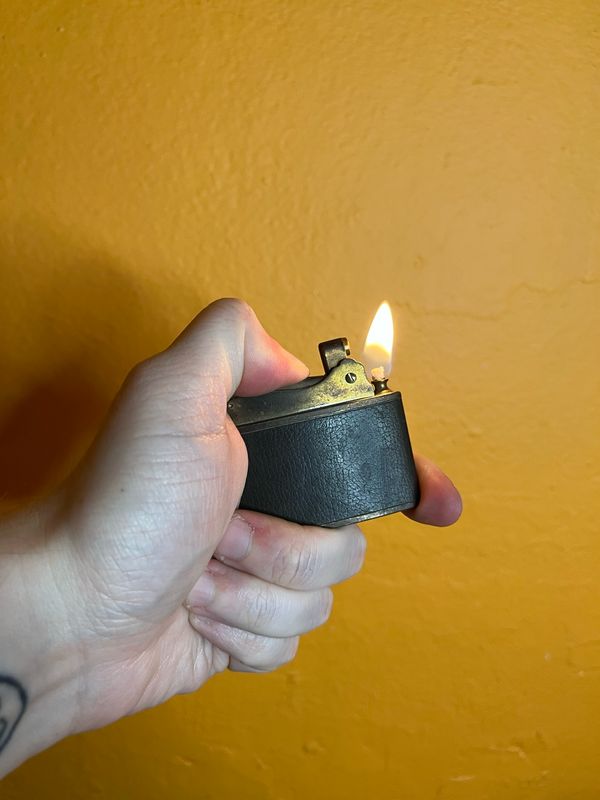 Black Leather Wrap Flat Lighter