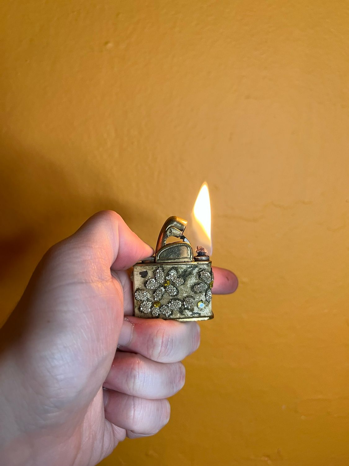 Evans Beaded Floral Lighter