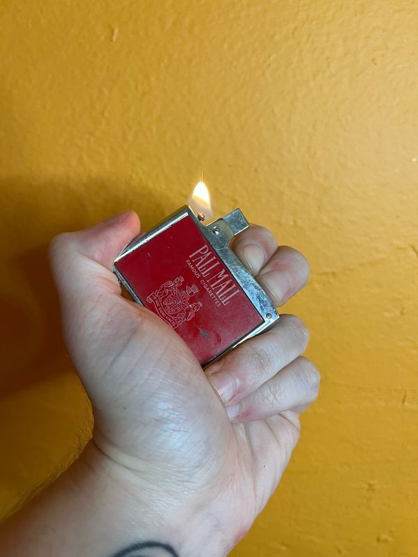 Pall Mall Flat Lighter