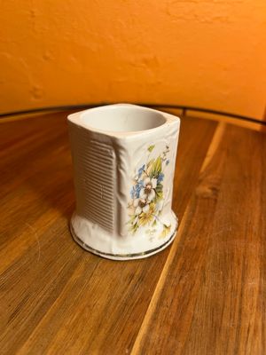 Blue &amp; Yellow Flowers Ceramic Match Holder