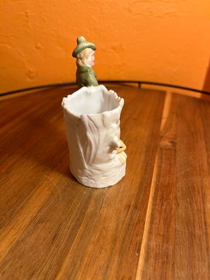 Hunter &amp; Hare Ceramic Match Holder