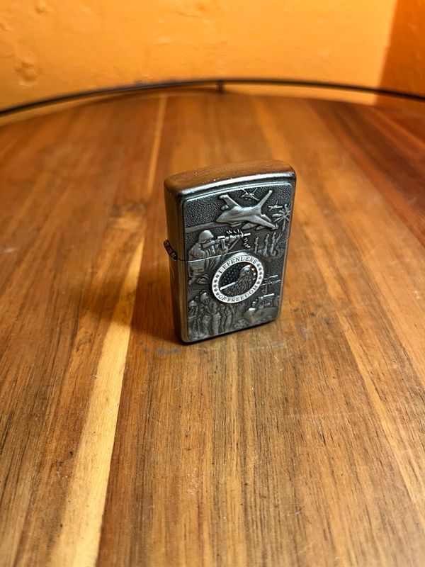 2016 Defenders Of Freedom Military Sealed Unstruck Zippo Lighter