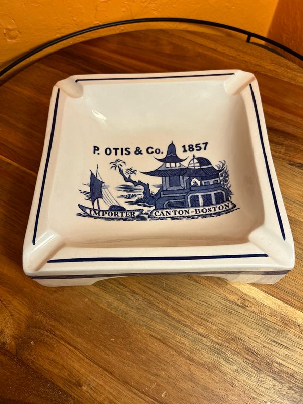 Royal Crownford Ironside Staffordshire England P Otis &amp; Co 1857 Large Ceramic Ashtray