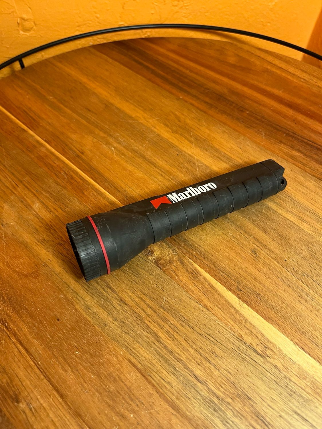 Marlboro Black Flashlight