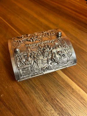 Herbert Hooikaas Dutch Historical Country Scene Floral Filigree Silver Plate Cigarette Box