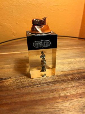 Venus 71 Lucite Table Lighter