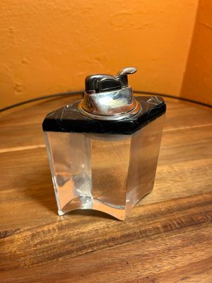 MCM Abstract Flask Shaped Lucite Table Lighter