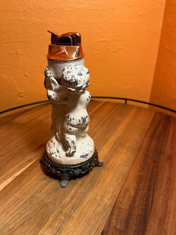 Worn Renaissance Putti Cupids Table Lighter