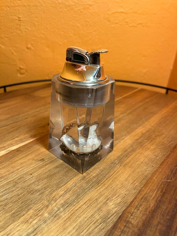 Pearl Oyster Lucite Table Lighter