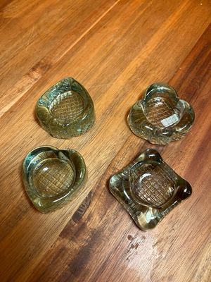 Pale Green Playing Card Suits Ashtray Set
