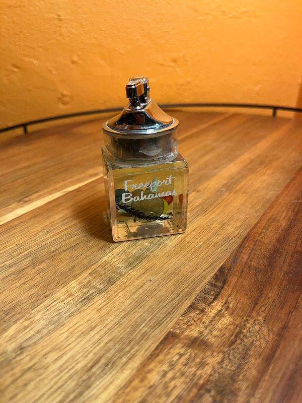 Freeport Bahamas Souvenir Shaker Lucite Table Lighter