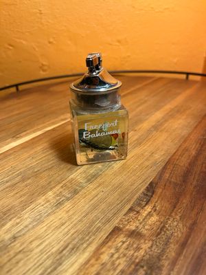 Freeport Bahamas Souvenir Shaker Lucite Table Lighter