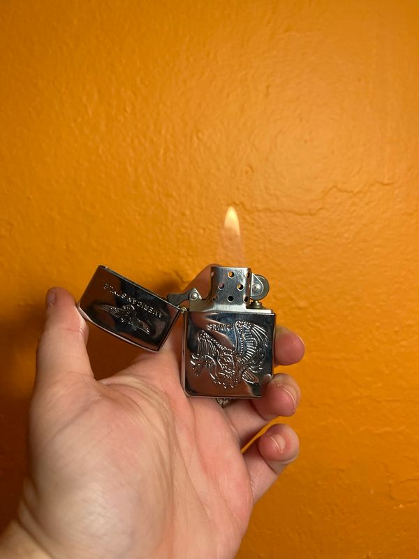 American Style Star Mirrored Flip Top Lighter