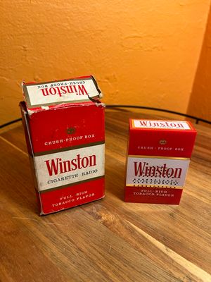 Winston Cigarette Pack AM Transistor Radio