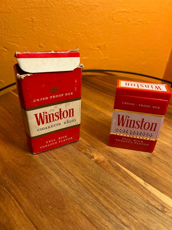 Winston Cigarette Pack AM Transistor Radio