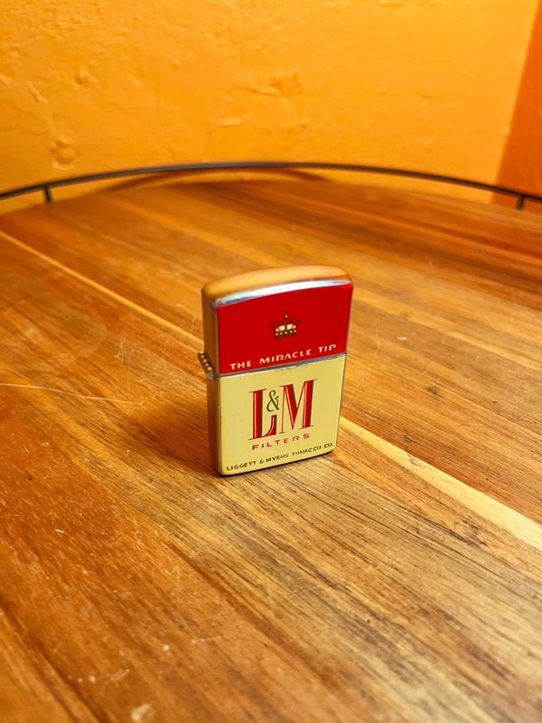 L&amp;M Filters Flip Top Lighter