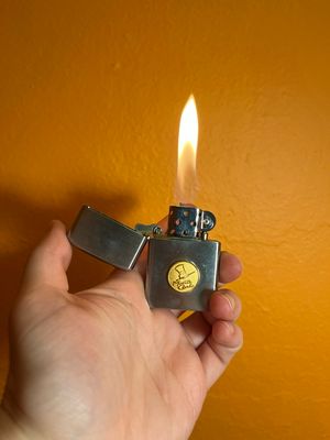 Monte Carlo Barlow Flip Top Lighter