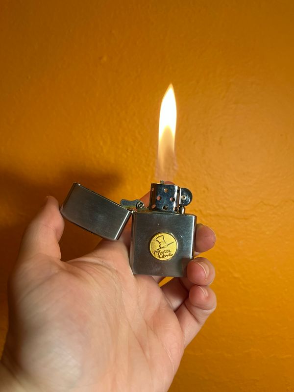 Monte Carlo Barlow Flip Top Lighter