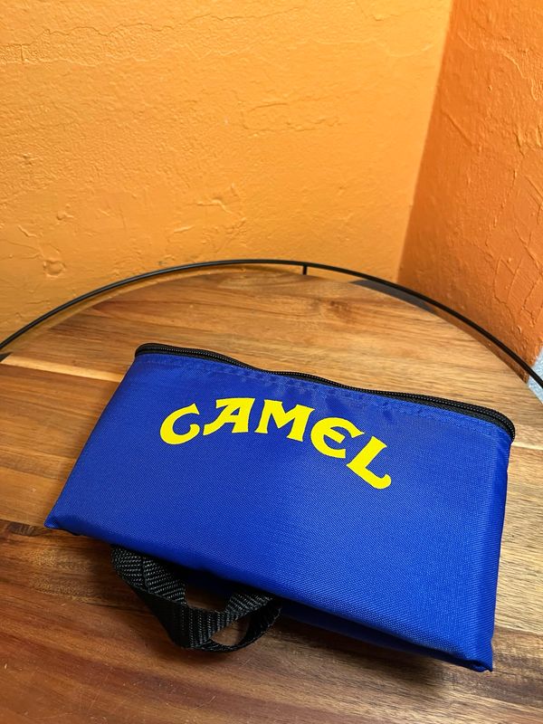 Camel Smooth Character Beer Can Or Pool Cue Carrying Bag