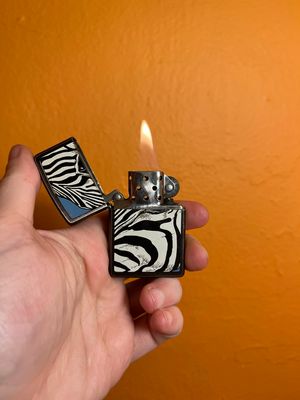 1994 Handpainted Barrett Smythe Zebra Zippo Lighter