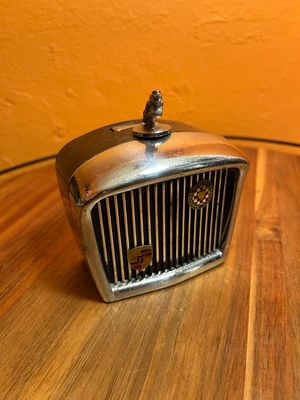 1968 Royal London Jaguar Car Grill Table Lighter