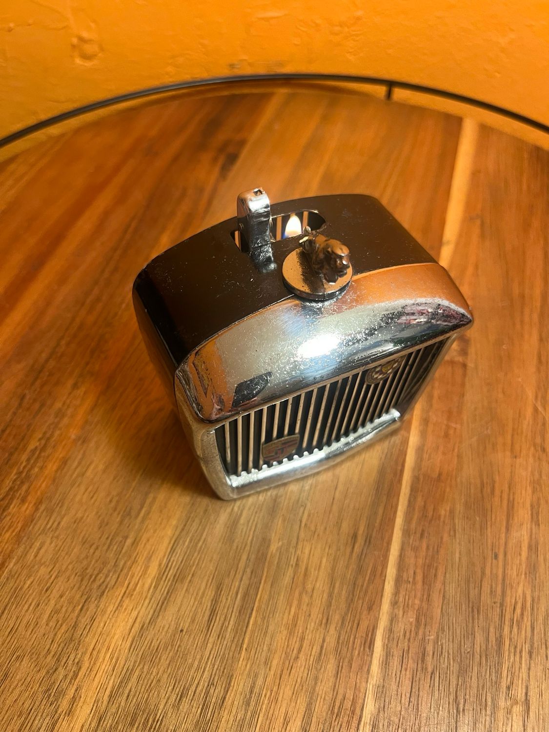 1968 Royal London Jaguar Car Grill Table Lighter