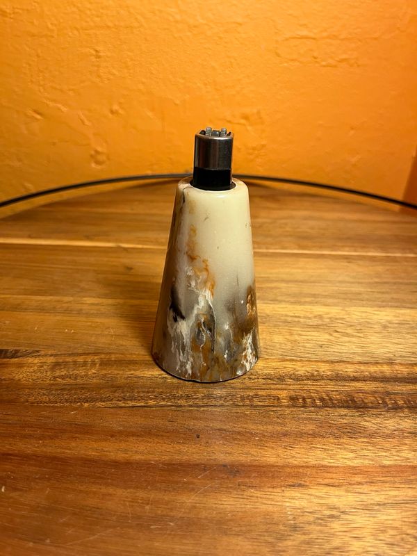 Imitation Stone Cricket Disposable Lighter Holder Table Lighter Base