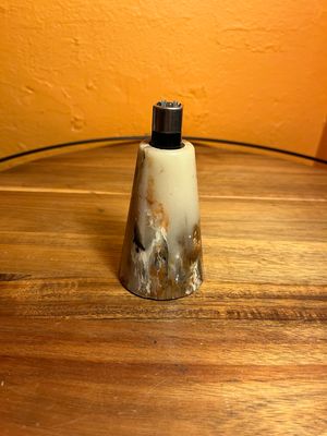Imitation Stone Cricket Disposable Lighter Holder Table Lighter Base