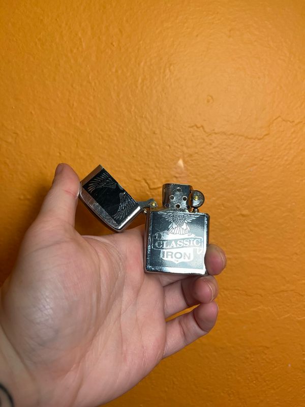 Classic Iron Eagle Flip Top Lighter
