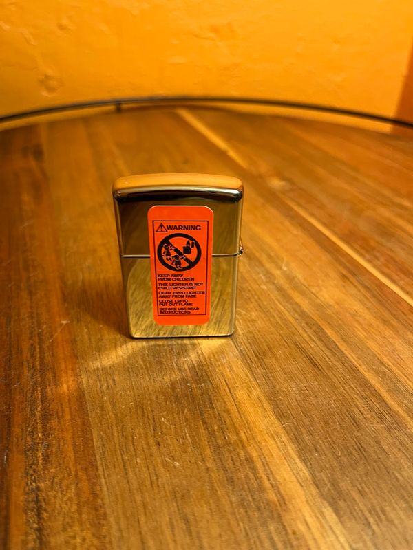 2002 Olivia Berbardinis Bandita Red Cowgirl Pinup Sealed Unstruck Zippo Lighter