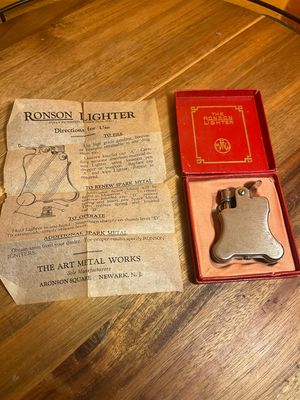 Original Ronson Banjo Lighter With Box