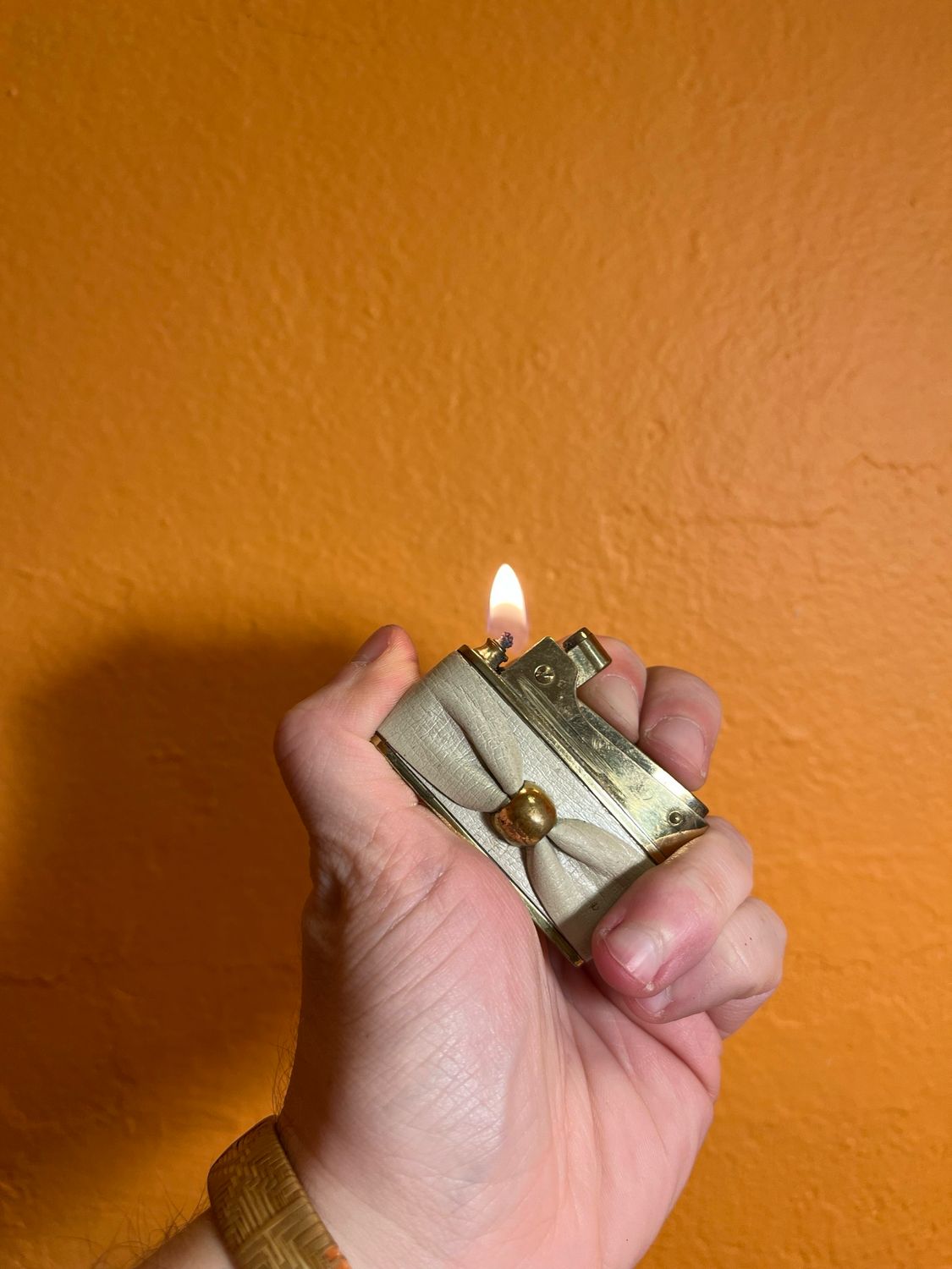 RR Leather Bow Flat Lighter