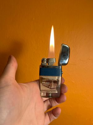 Greyhound Bus Scripto Lighter
