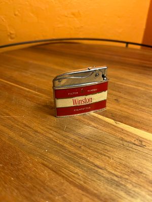 Winston Flat Lighter