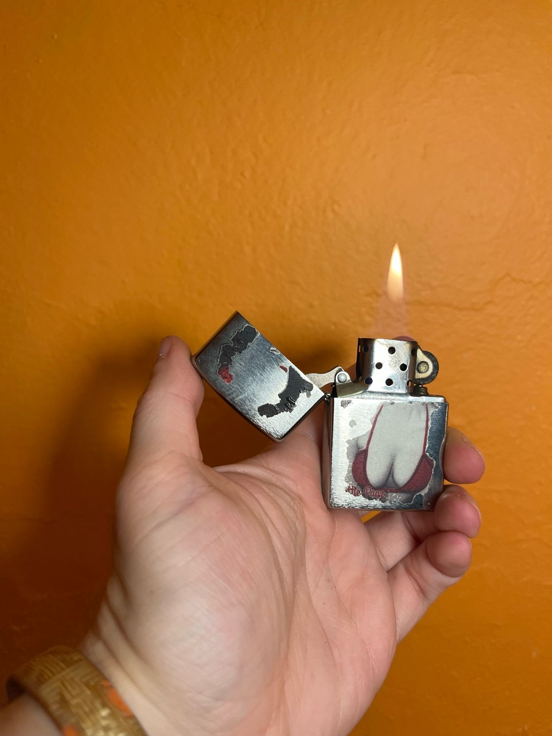 2017 Badly Worn Bettie Page Pinup Zippo Lighter