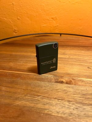 2000 Tread Lightly Jeep Sealed Unstruck Zippo Lighter