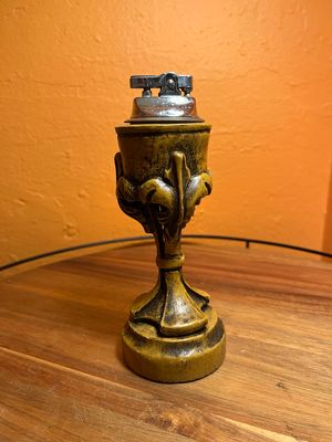 Resin Fleur De Lis Table Lighter