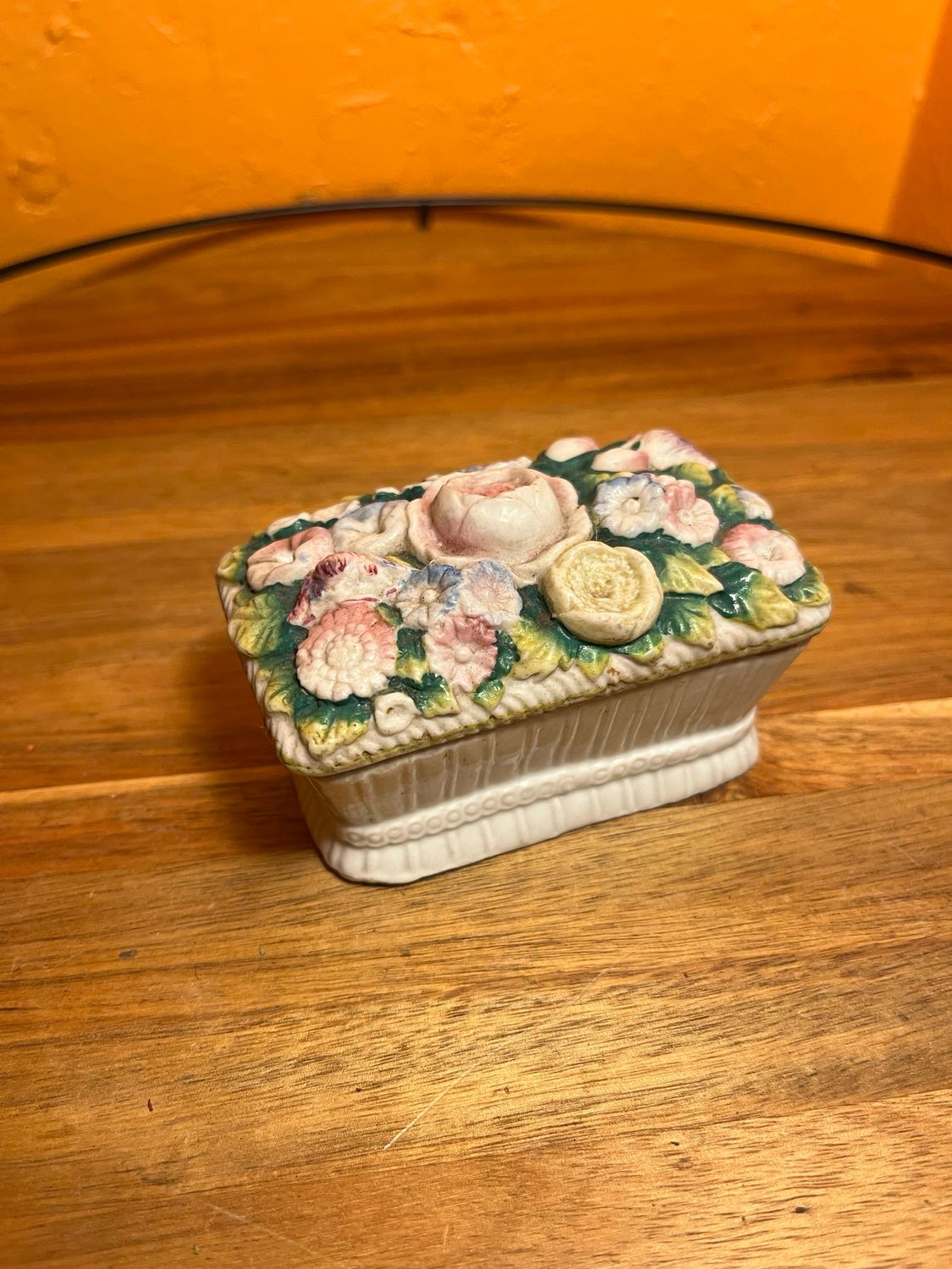 Garden Striker Ceramic Matchbox