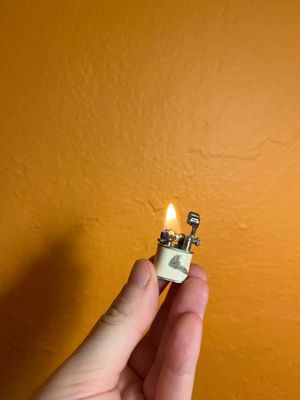 Micro Mini Pinup Lighter