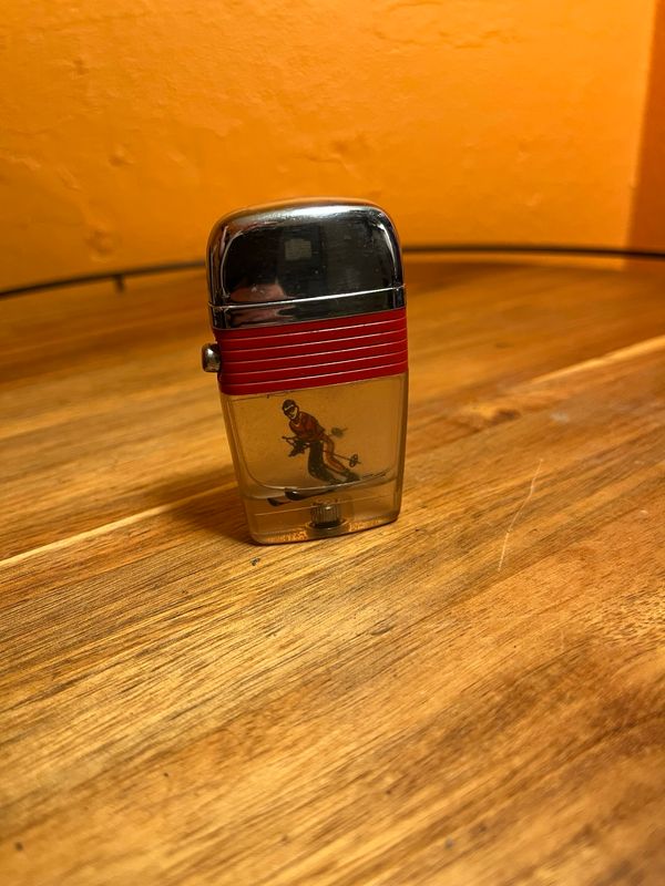 Skier Scripto Lighter
