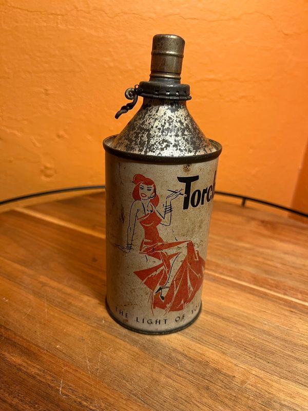 Gristy Torchee Pinup Can Table Lighter