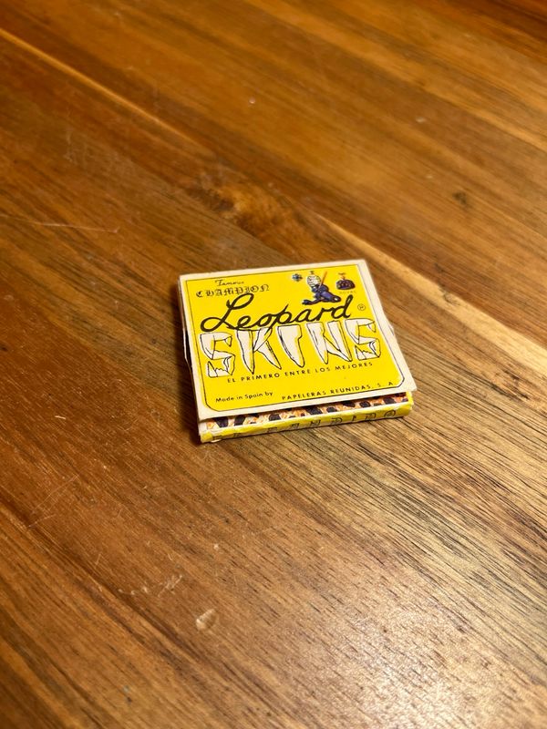 Vintage Leopard Skins Rolling Papers