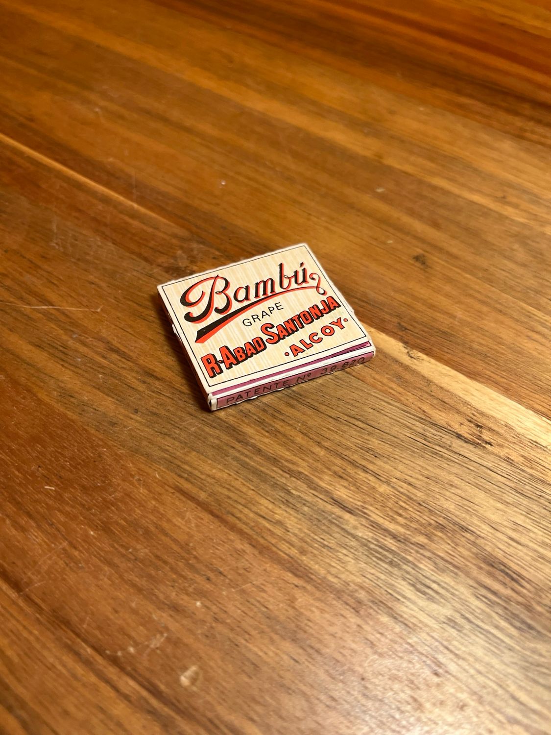 Vintage Bambú Grape Rolling Papers