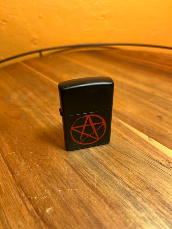 2009 Red Pentagram Matte Black Zippo Lighter