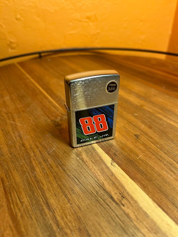 2008 Dale Jr NASCAR Sealed Unstruck Zippo Lighter